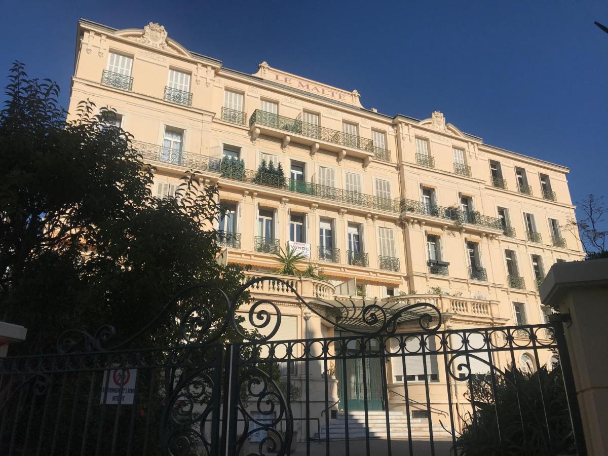 Appartement Terrasse Dans Palace Belle Epoque Menton Eksteriør bilde